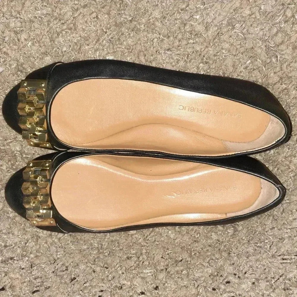 BANANA REPUBLIC-Black Leather-Gold Decor Ballet - Picture 6 of 7